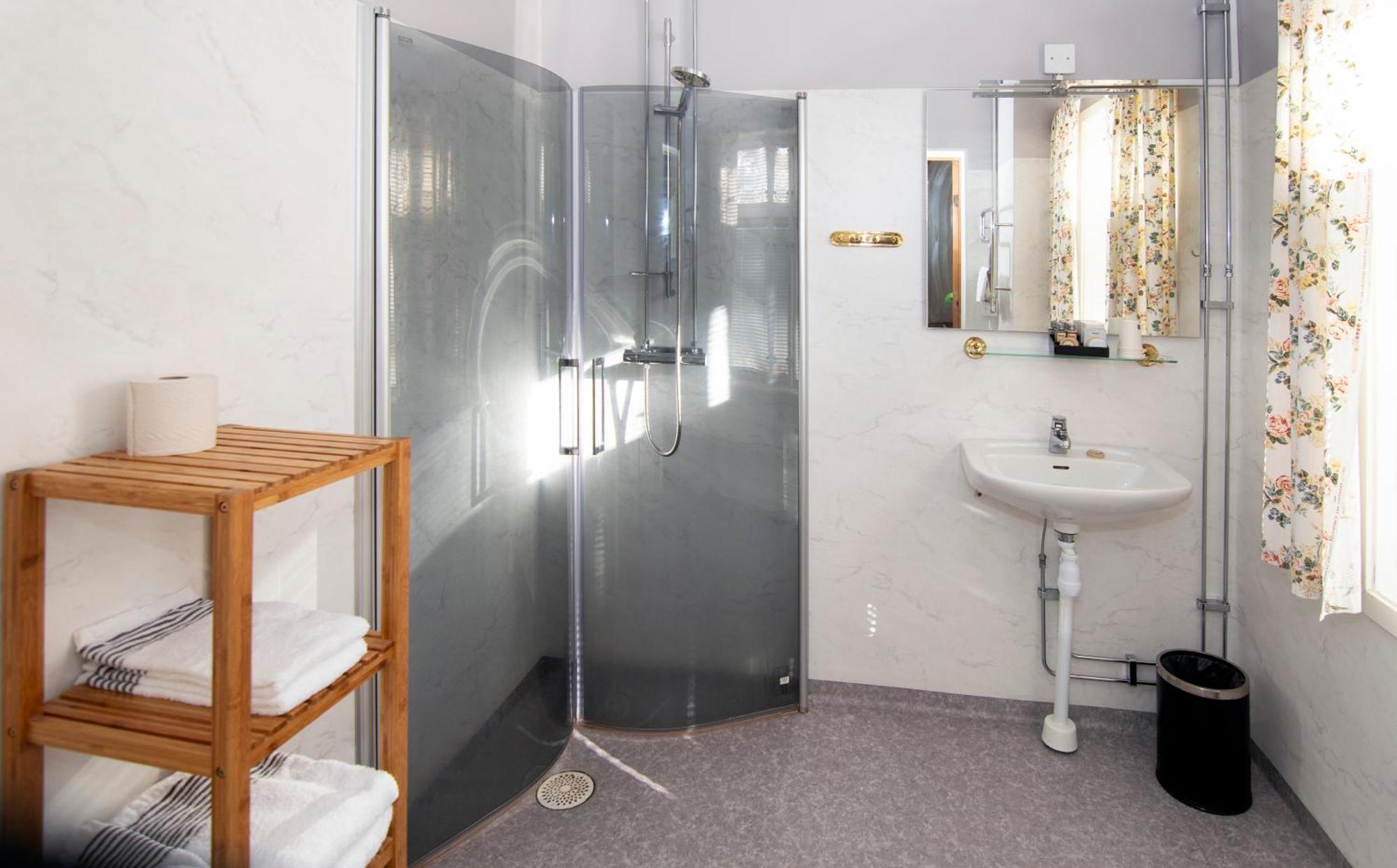 Hotell Krey Карлскуґа Екстер'єр фото